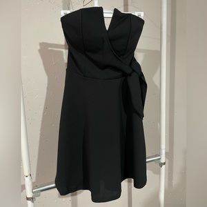 Mi ami Black Dress slight v-neck with side tie